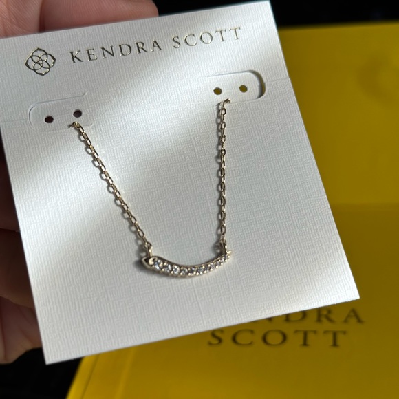 Kendra Scott Whitlee Necklace, Gold Plated - Picture 1 of 4